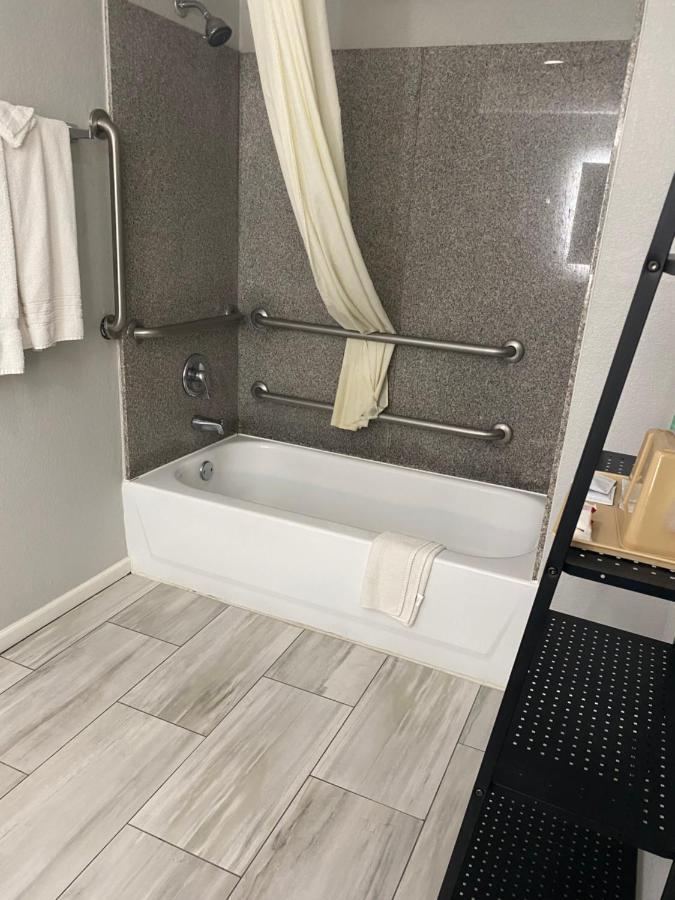 Surestay Hotel By Best Western Spring North Houston Buitenkant foto