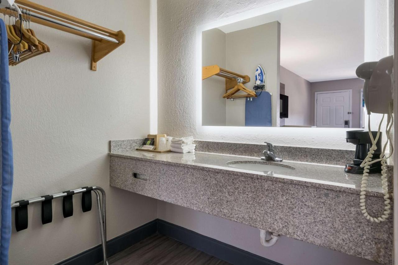 Surestay Hotel By Best Western Spring North Houston Buitenkant foto